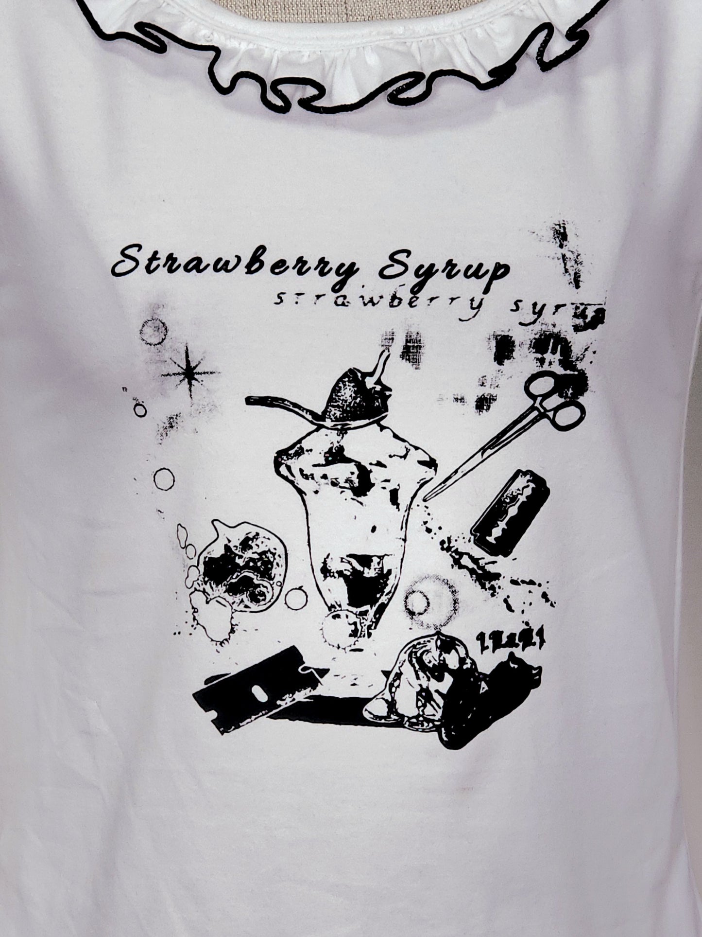 white x black longsleeve frill syrup cutsew