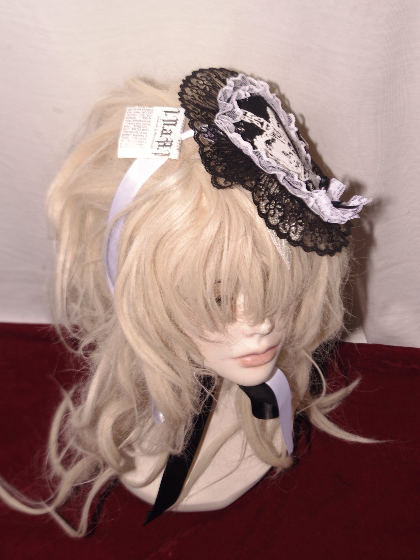 crown print headpiece