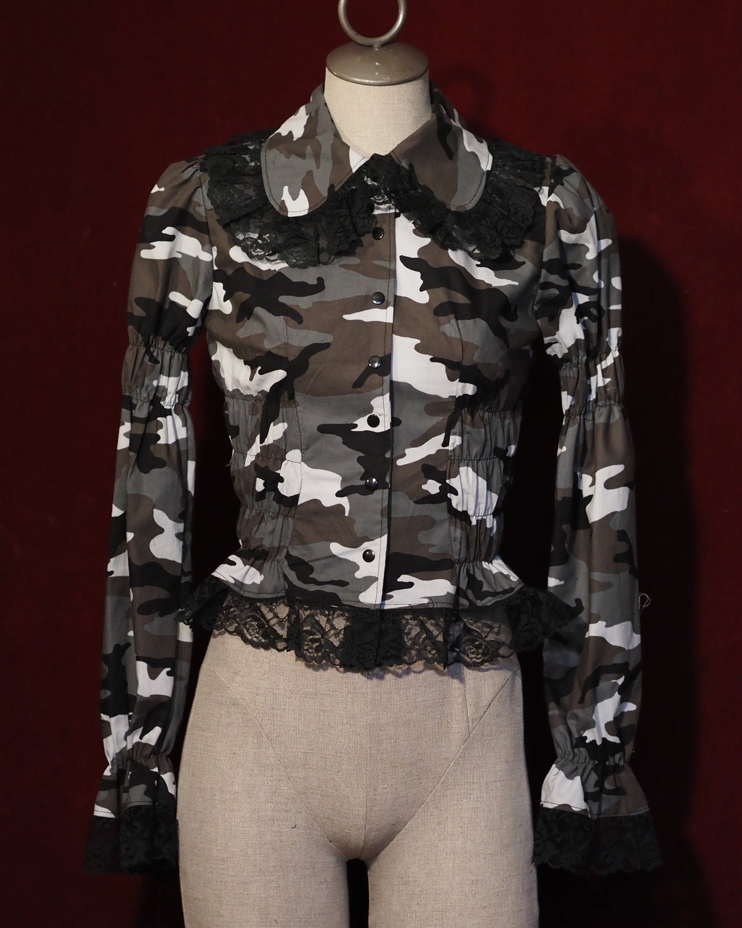 Urban Camo Long-sleeve Black Raschel lace Blouse