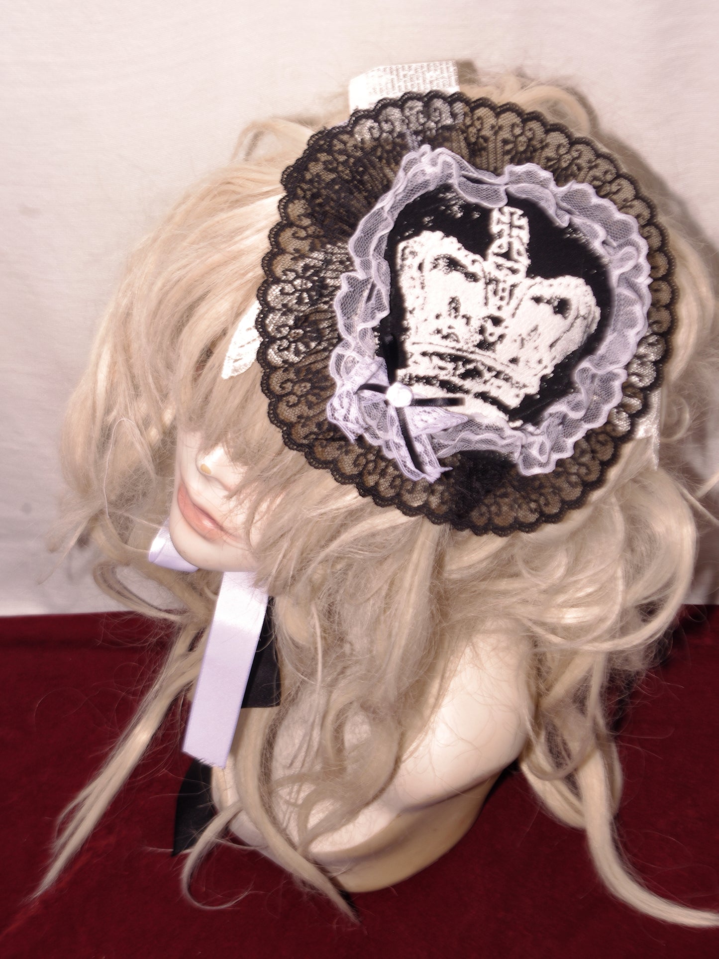 crown print headpiece